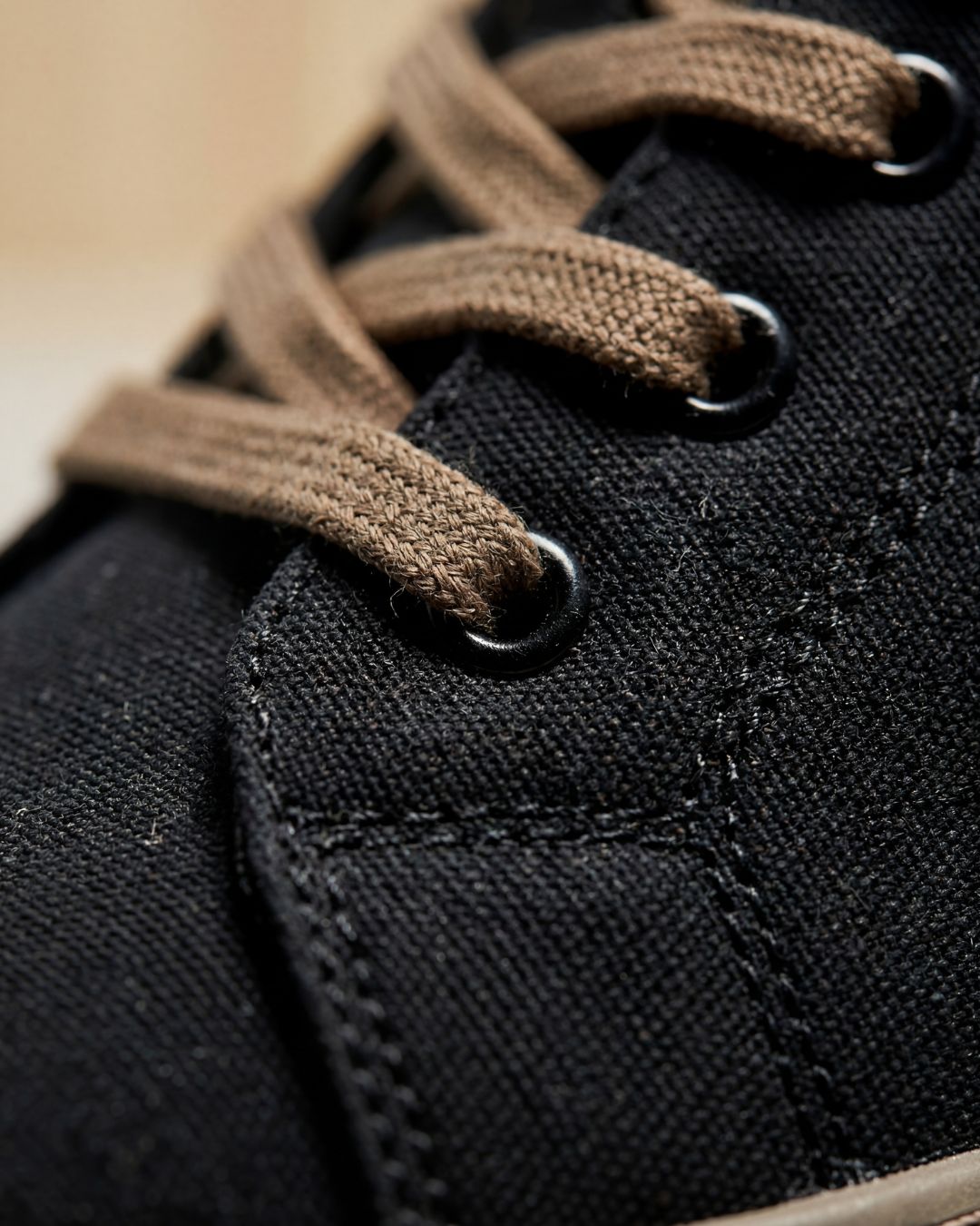 Avenoir Low | Minimalist Canvas Sneaker