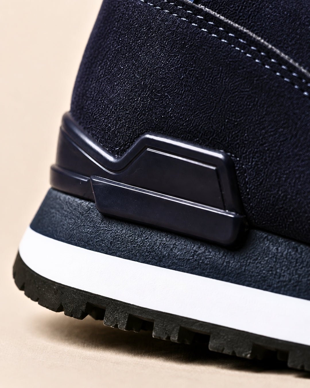 ARDELIO - Cavaro Runner | Retro Suede Sneaker - ARD-CAV-NOC-7
