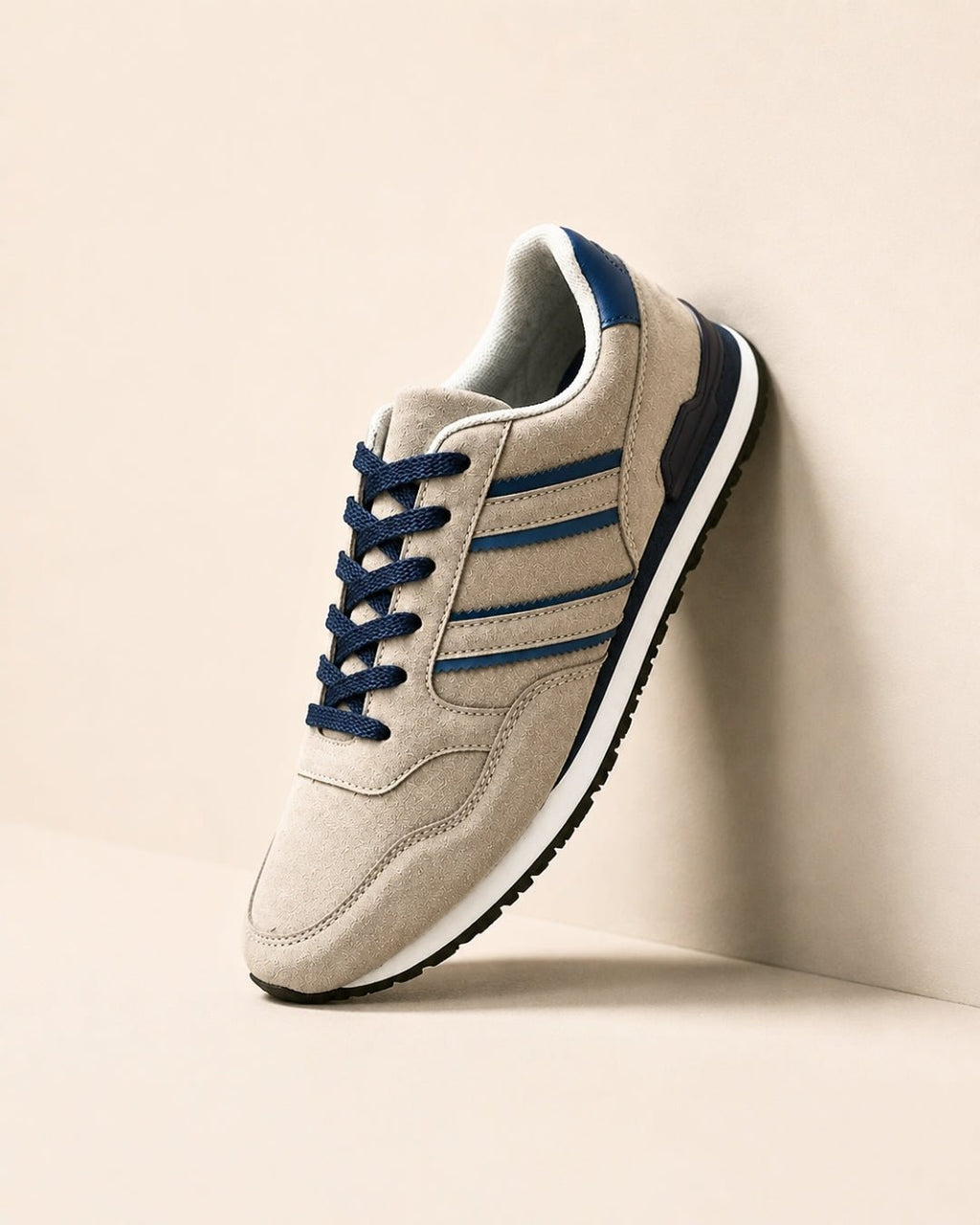 ARDELIO - Cavaro Runner | Retro Suede Sneaker - ARD-CAV-SIL-7