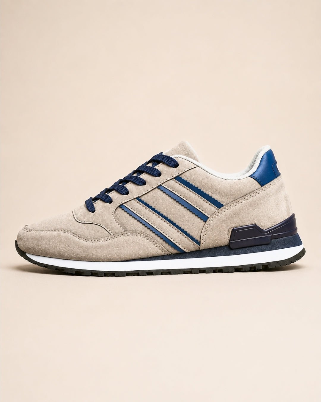 ARDELIO - Cavaro Runner | Retro Suede Sneaker - ARD-CAV-SIL-7