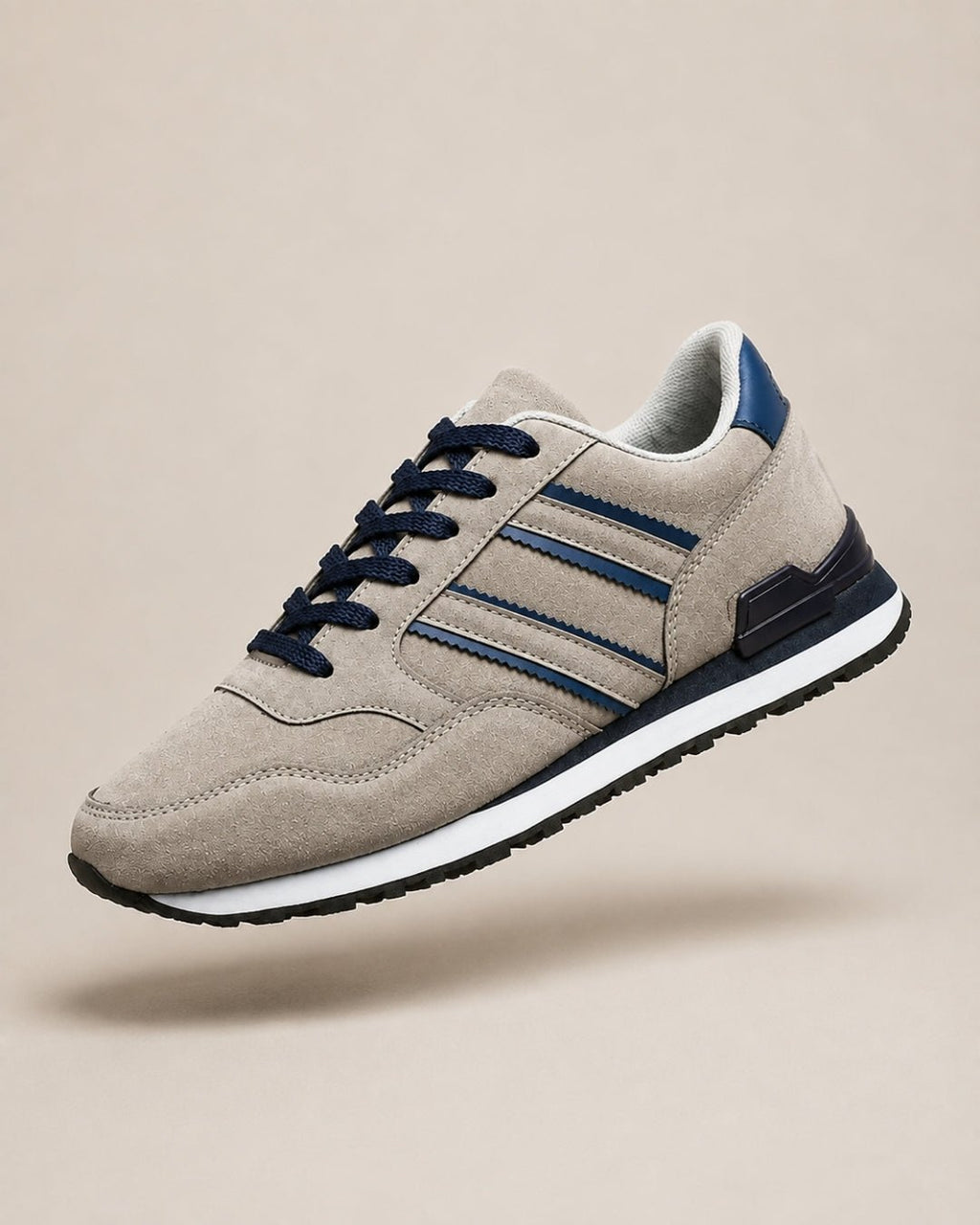 ARDELIO - Cavaro Runner | Retro Suede Sneaker - ARD-CAV-SIL-7