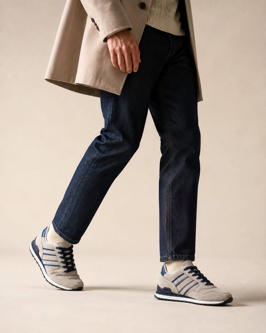 ARDELIO - Cavaro Runner | Retro Suede Sneaker - ARD-CAV-SIL-7