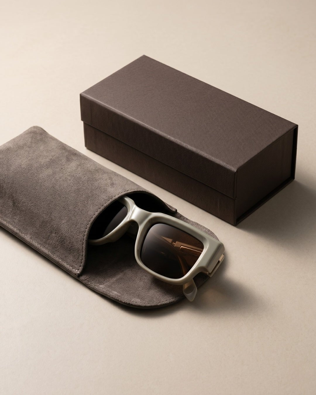 ARDELIO - Sorello Frame | Sculptural Luxury Sunglasses - ARD-EYE-SOR-MOL